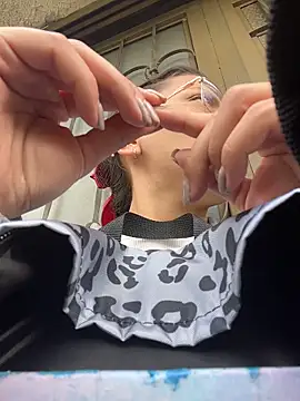 Snapshot of karlamorris_ chatting on February 2026 01:18:02 PM karlamorris online show from February 2026 01:18:02 PM