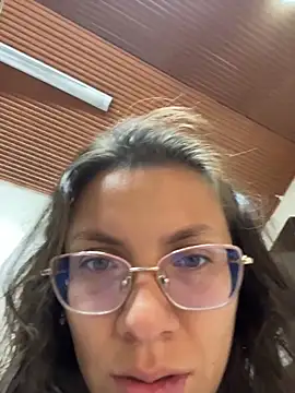 Snapshot of karlamorris_ chatting on February 2026 01:11:02 PM karlamorris online show from February 2026 01:11:02 PM