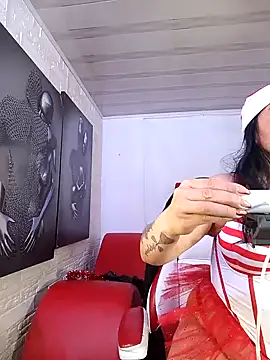 Snapshot of Lust_Mom41 chatting on December 2024 08:25:01 PM Lust Mom41 online show from December 2024 08:25:01 PM