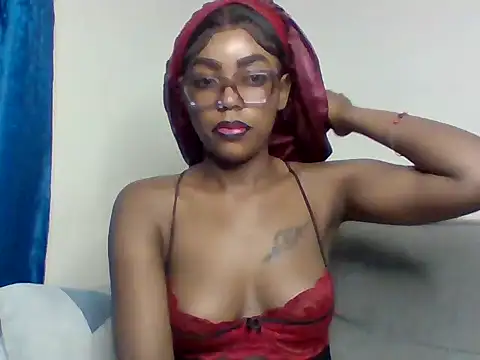 Snapshot of _crystal_princesss chatting on May 2026 06:27:01 PM crystal princesss online show from May 2026 06:27:01 PM