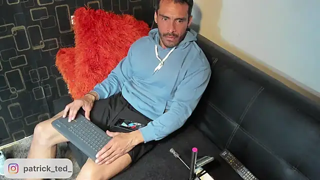 Snapshot of george__69 chatting on March 2025 05:59:02 PM george 69 online show from March 2025 05:59:02 PM