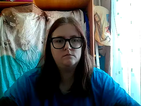 Snapshot of DesireMelissa chatting on April 2026 06:16:02 AM DesireMelissa online show from April 2026 06:16:02 AM