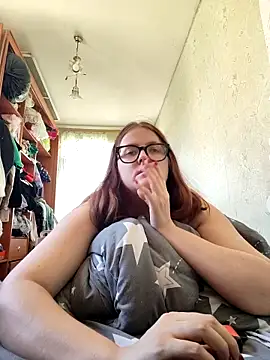 Snapshot of DesireMelissa chatting on May 2026 07:36:01 AM DesireMelissa online show from May 2026 07:36:01 AM