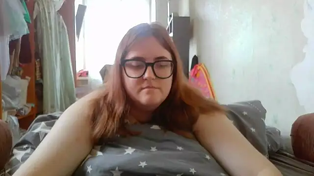 Snapshot of DesireMelissa chatting on May 2026 05:58:02 AM DesireMelissa online show from May 2026 05:58:02 AM