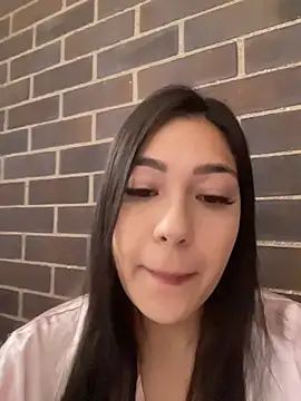 Snapshot of Latina_vanessa chatting on May 2026 03:28:01 PM Latina vanessa online show from May 2026 03:28:01 PM