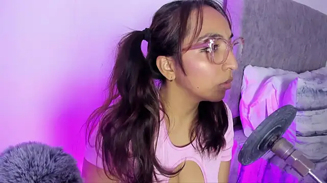 Leticia brownn1 online show from March 2026 04:51:02 PM