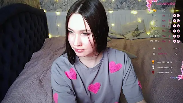 Snapshot of ChloeMillerMeow chatting on March 2025 11:22:01 PM ChloeMillerMeow online show from March 2025 11:22:01 PM