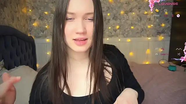 Snapshot of ChloeMillerMeow chatting on March 2025 06:12:02 PM ChloeMillerMeow online show from March 2025 06:12:02 PM