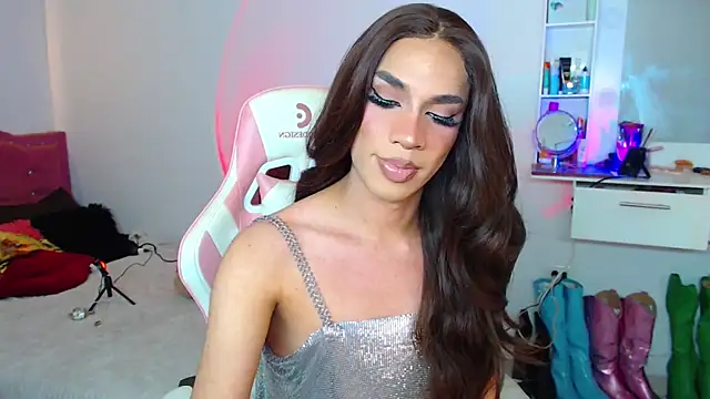 camila hootie online show from April 2026 03:53:02 AM