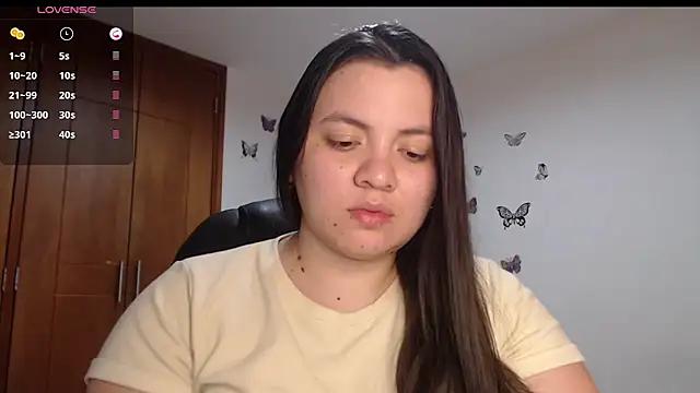 Snapshot of Sarahros1 chatting on October 2025 03:26:02 AM Sarahros1 online show from October 2025 03:26:02 AM