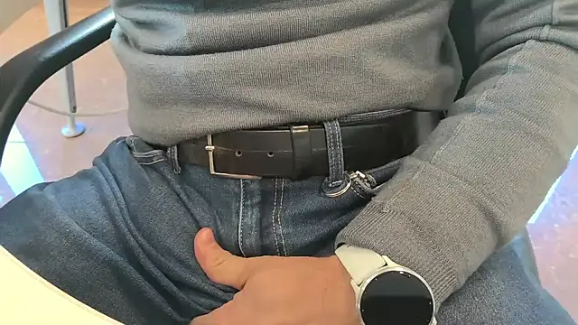 alessandroman2114 online show from January 2026 11:45:02 AM