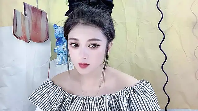 VIWVI online show from October 2025 05:29:01 AM