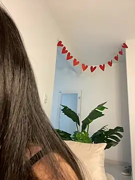 Snapshot of montmariana chatting on February 2025 05:53:02 AM montmariana online show from February 2025 05:53:02 AM