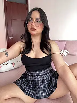 montmariana online show from February 2026 04:51:01 PM