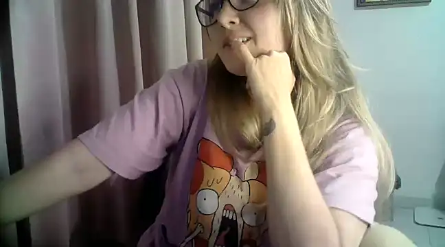 Snapshot of katy_pp chatting on January 2025 02:53:01 AM katy pp online show from January 2025 02:53:01 AM