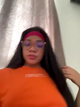 ashley Tompson1 online show from November 2025 02:16:02 PM