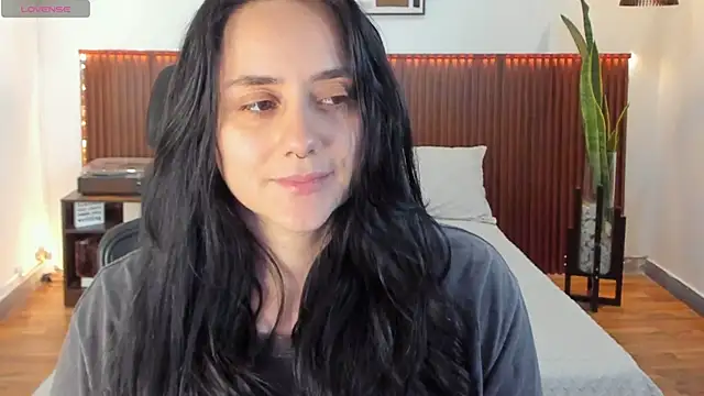 KatherineBond online show from October 2025 09:30:01 PM