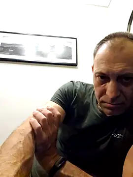 Snapshot of meateater1 chatting on December 2024 11:29:02 PM meateater1 online show from December 2024 11:29:02 PM