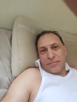 Snapshot of meateater1 chatting on March 2025 04:33:02 PM meateater1 online show from March 2025 04:33:02 PM