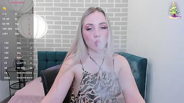 EvaMoran online show from June 2026 01:44:02 AM