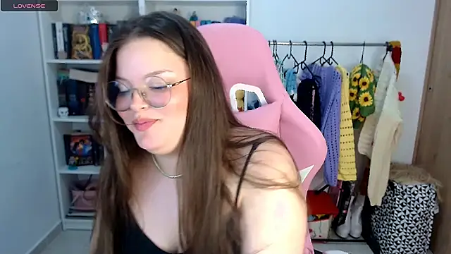 Gabiwaifu online show from November 2025 01:06:01 AM