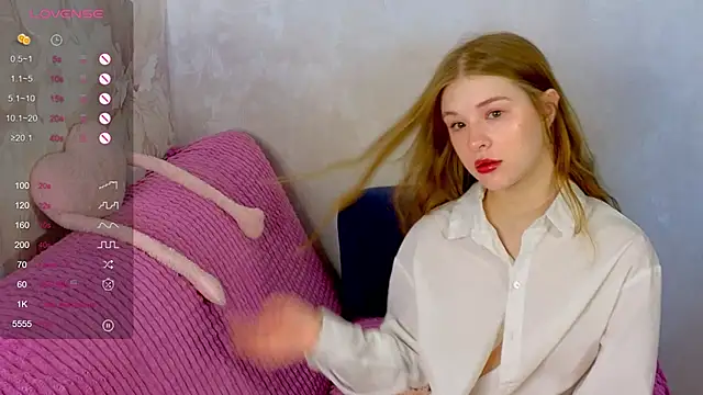 TrissMerigold9 online show from September 2025 08:48:01 AM