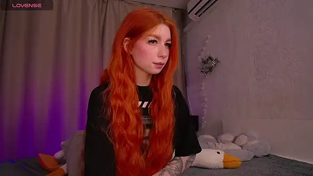 Snapshot of Evaa_Moonn_ chatting on February 2025 08:06:01 AM Evaa Moonn  online show from February 2025 08:06:01 AM