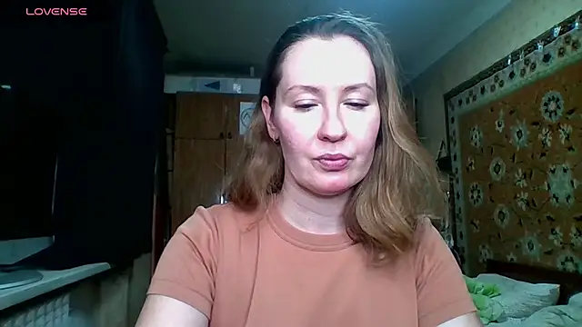 AnnaXLovers online show from February 2025 01:38:01 PM