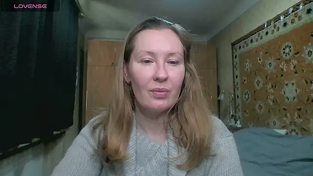 AnnaXLovers online show from December 2025 11:48:02 AM