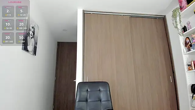 khloelatin online show from February 2025 09:39:01 PM