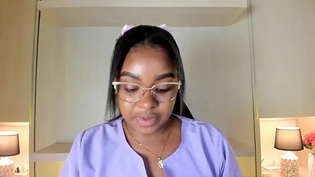 tamaraa smiith online show from November 2025 07:58:01 PM