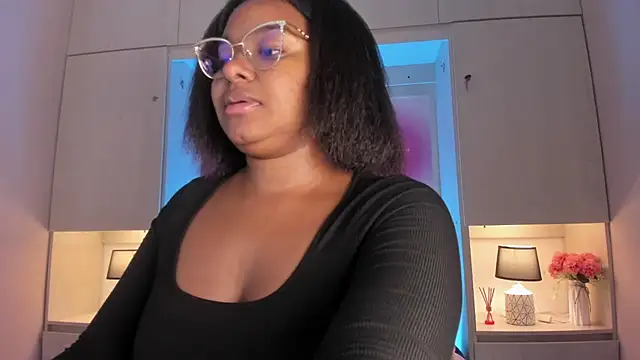 Snapshot of tamaraa_smiith chatting on May 2026 08:07:02 PM tamaraa smiith online show from May 2026 08:07:02 PM