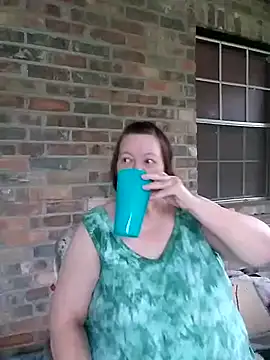 Snapshot of Bayou_Woman68 chatting on June 2026 07:38:01 PM Bayou Woman68 online show from June 2026 07:38:01 PM