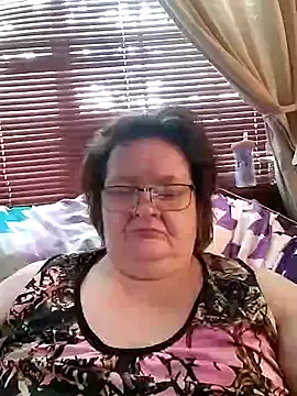 Snapshot of Bayou_Woman68 chatting on June 2026 07:18:02 PM Bayou Woman68 online show from June 2026 07:18:02 PM