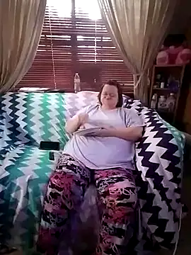 Snapshot of Bayou_Woman68 chatting on June 2026 06:54:02 PM Bayou Woman68 online show from June 2026 06:54:02 PM