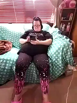 Snapshot of Bayou_Woman68 chatting on July 2026 07:49:02 PM Bayou Woman68 online show from July 2026 07:49:02 PM