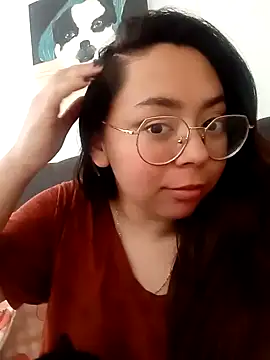 Snapshot of Peach-Lawrence chatting on December 2024 07:40:02 PM Peach-Lawrence online show from December 2024 07:40:02 PM