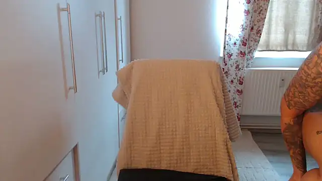 Davinja online show from December 2025 11:41:02 AM