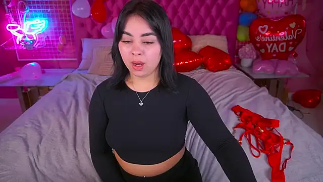 SusieWood online show from February 2026 07:51:01 AM