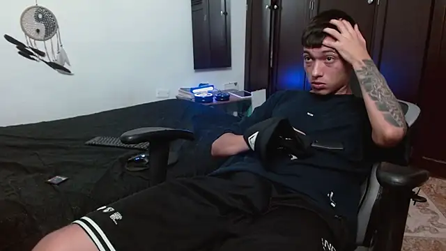 aaron blug online show from November 2025 05:23:01 PM