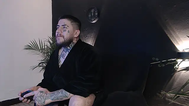 Ash gusbig online show from March 2025 04:38:02 AM