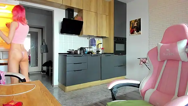  Alice Kitty online show from April 2026 11:36:01 AM