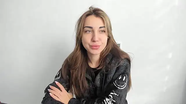 Summmmersky online show from February 2025 07:38:01 AM