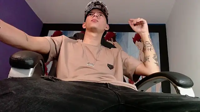 FrannBoy online show from January 2025 07:56:02 PM