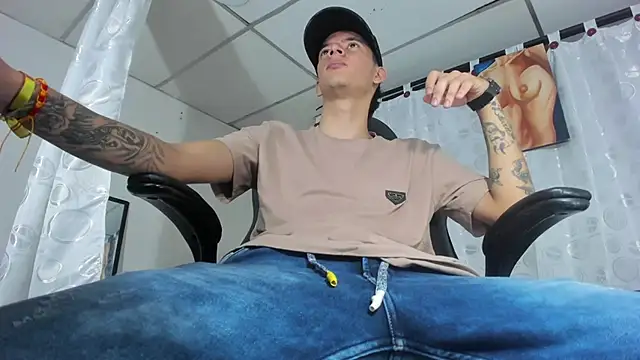 FrannBoy online show from March 2025 05:36:01 PM