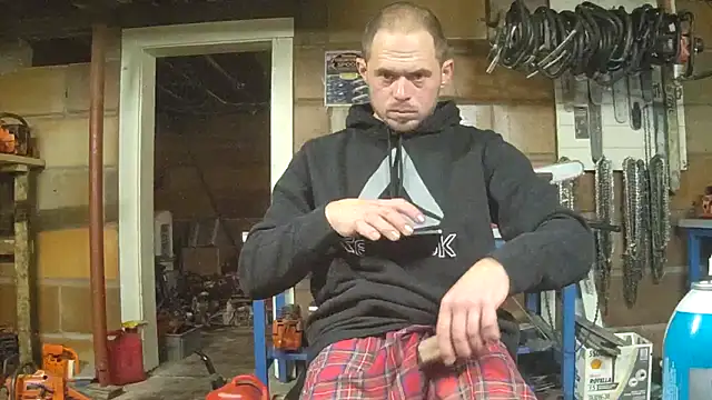 Bigoleslong98765 online show from December 2025 07:43:02 PM