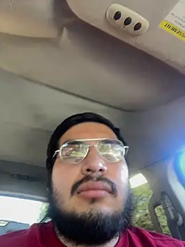 Snapshot of UKNOW_lol chatting on November 2025 04:50:01 PM UKNOW lol online show from November 2025 04:50:01 PM