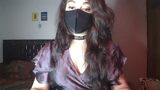 Most-Beautiful-Queen online show from November 2025 07:43:01 PM