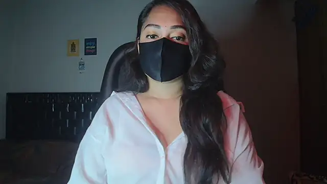 Most-Beautiful-Queen online show from December 2025 07:29:02 PM