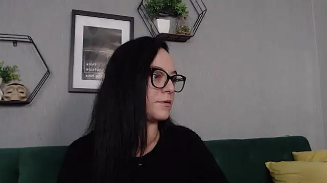 Snapshot of IzabelllNoir chatting on January 2025 08:54:01 AM IzabelllNoir online show from January 2025 08:54:01 AM